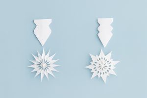 DIY Weihnachtssterne aus Butterbrotpapier - selbst gemachte Weihnachtsdeko